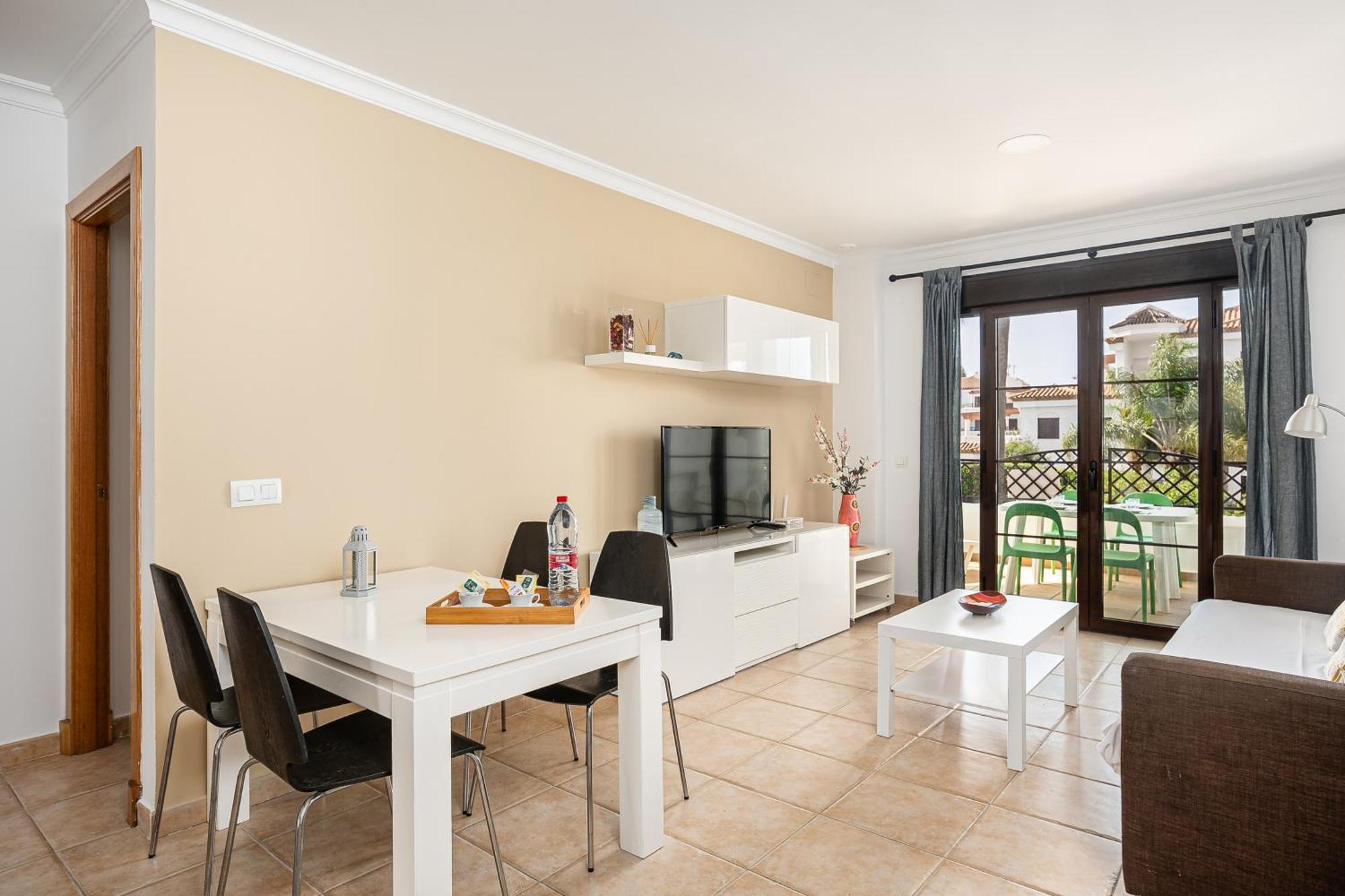 Apartamento Familiar Muy Soleado Cerca De La Playa Y Parking Incluido Chiclana de la Frontera Eksteriør billede
